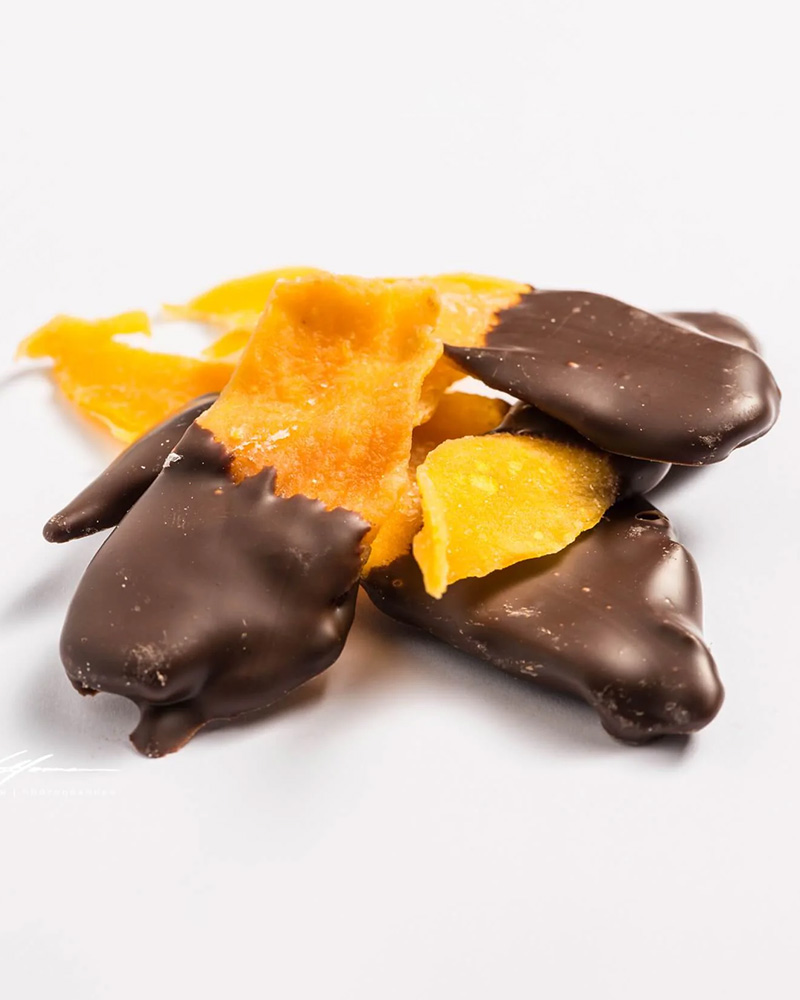 Chocolate Dipped Mango 1/4lb