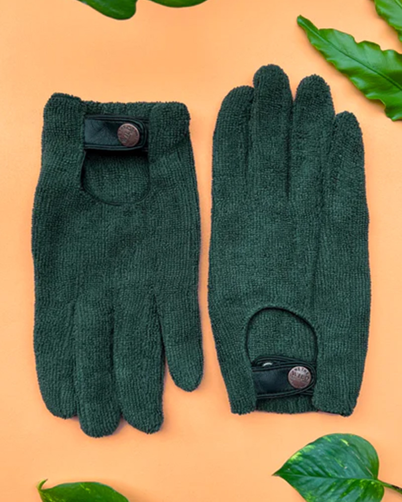 We the Wild Leaf Cleaning Gloves