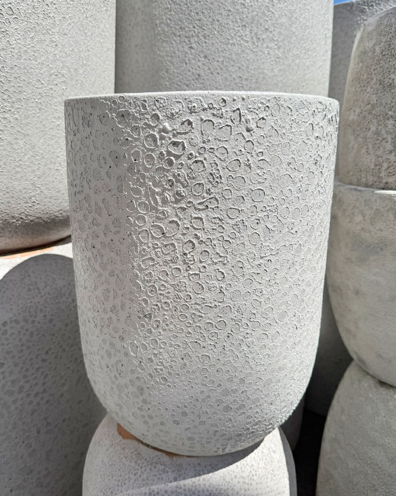 Tall U Pot Bubble White 12"