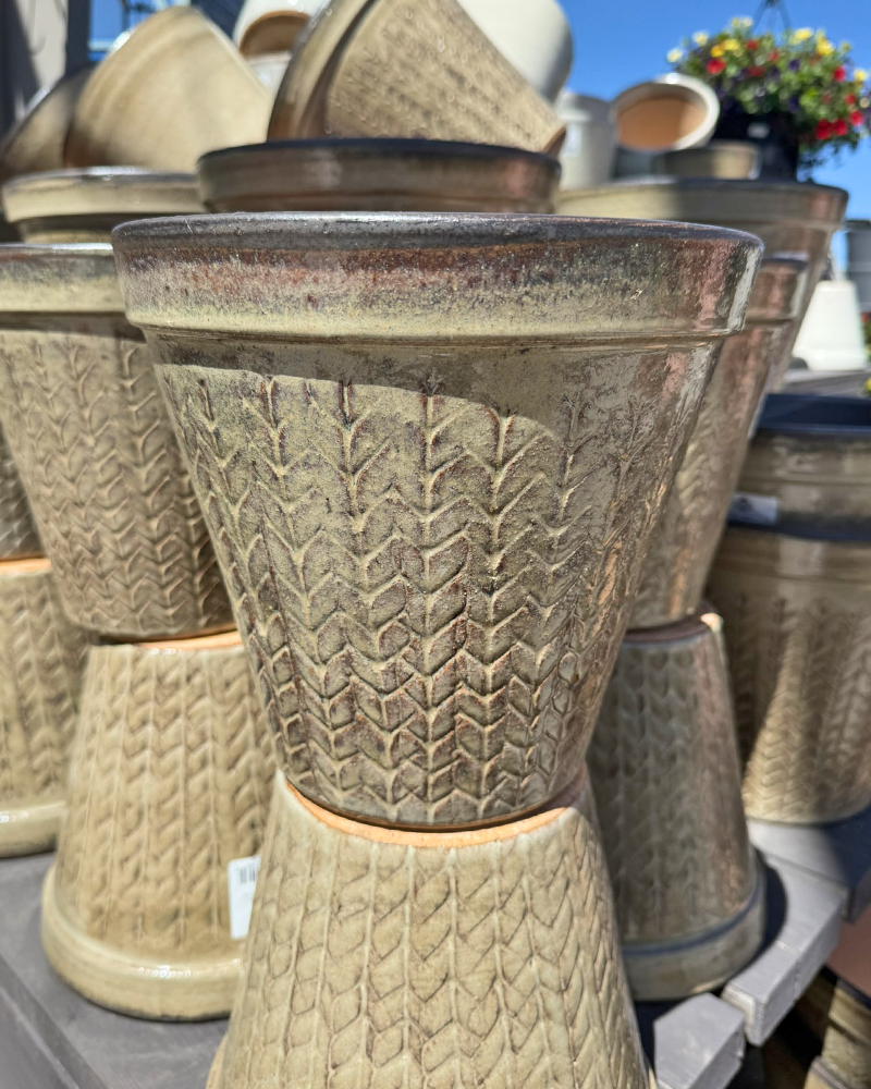 Rialto Chaoso Pot Antique 9.1"