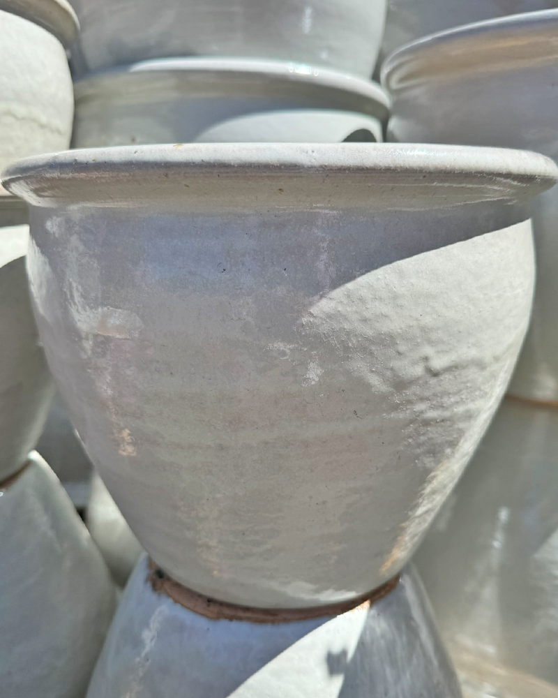 Majestic Pot White 11.8"