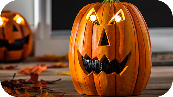 Halloween Decor & Gift