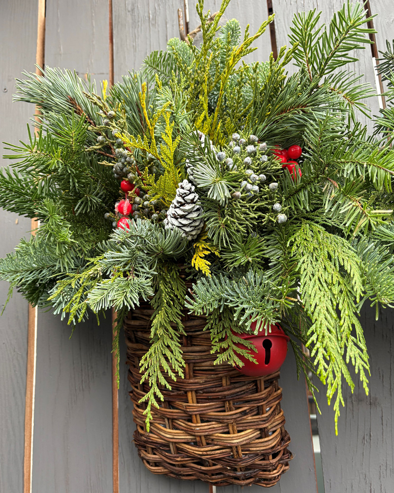 Wall Basket Mixed Greens & Wicker 14x14x13"