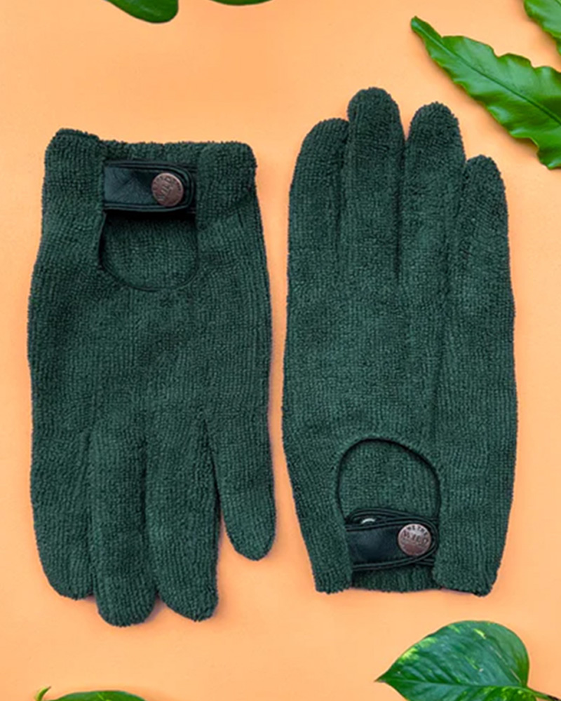 We the Wild Leaf Cleaning Gloves