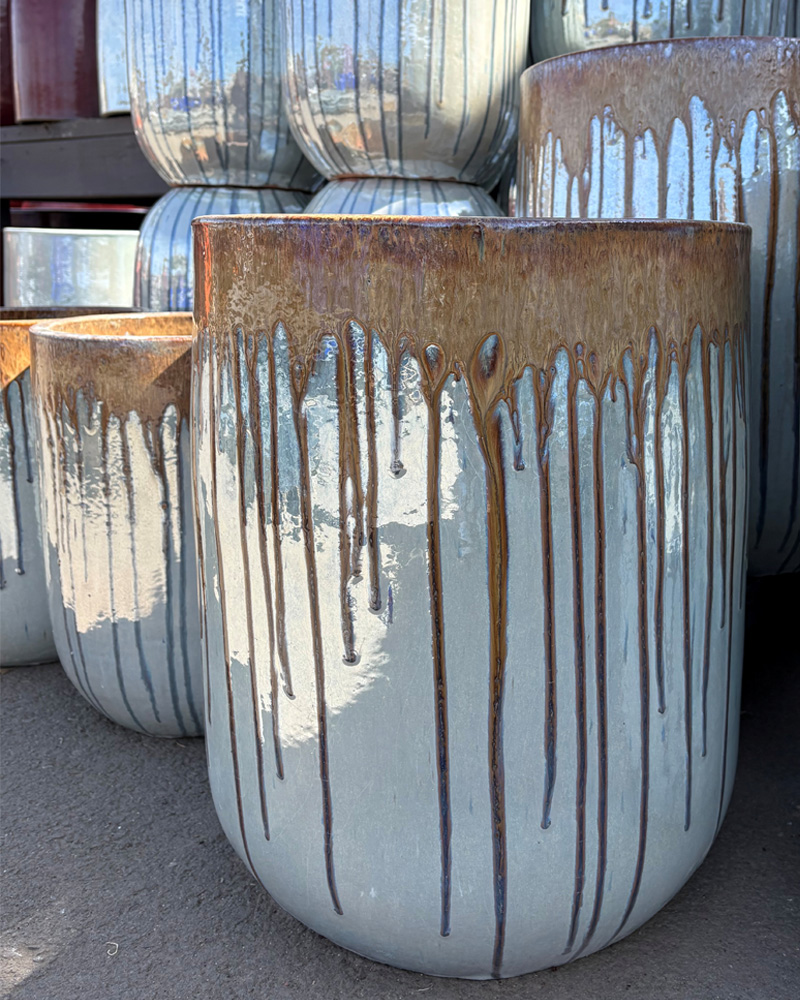 Tall U Pot Ivory Drip 16"