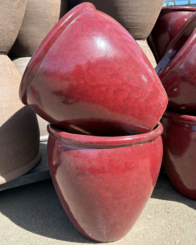 Lipped Water Jar Ox Red 16"