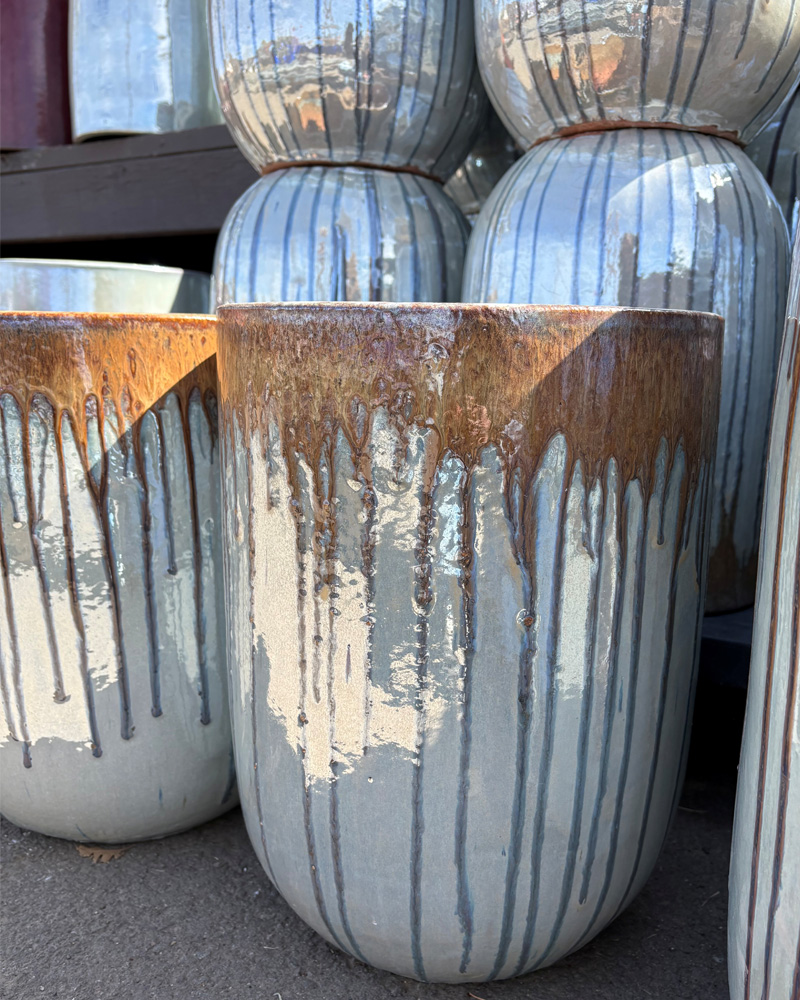 Tall U Pot Ivory Drip 12"