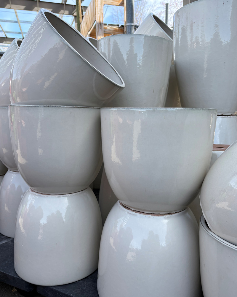 Large Wide Round Pot Ivory 12"