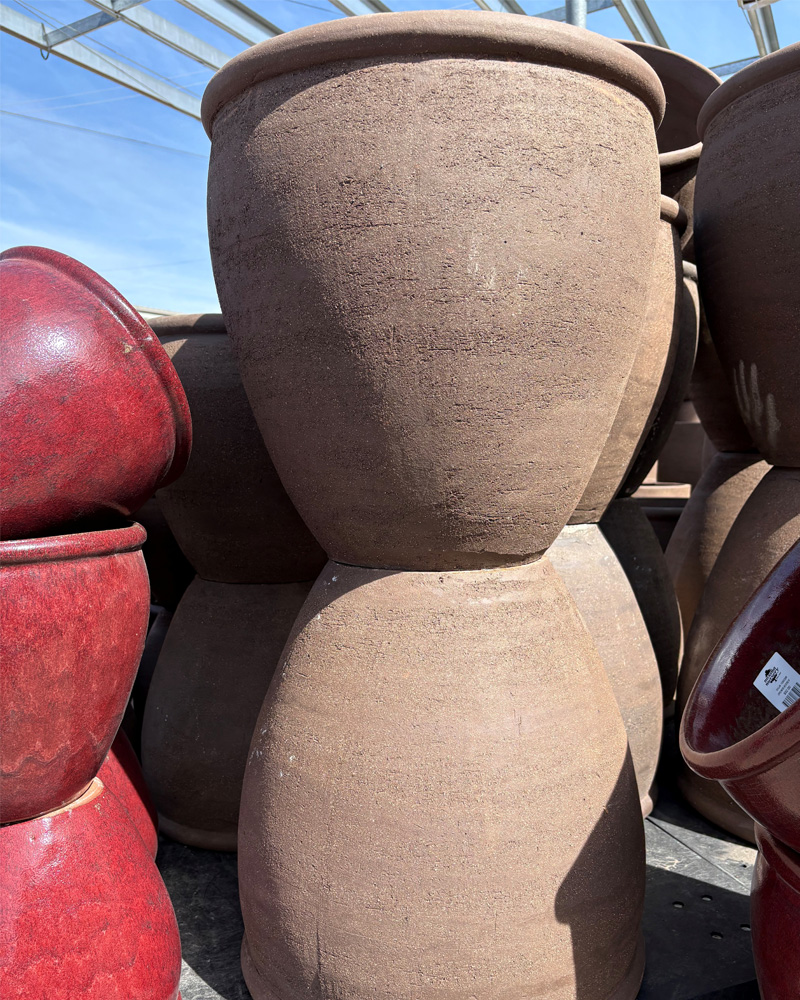 Lipped Water Jar Dark Clay 20"