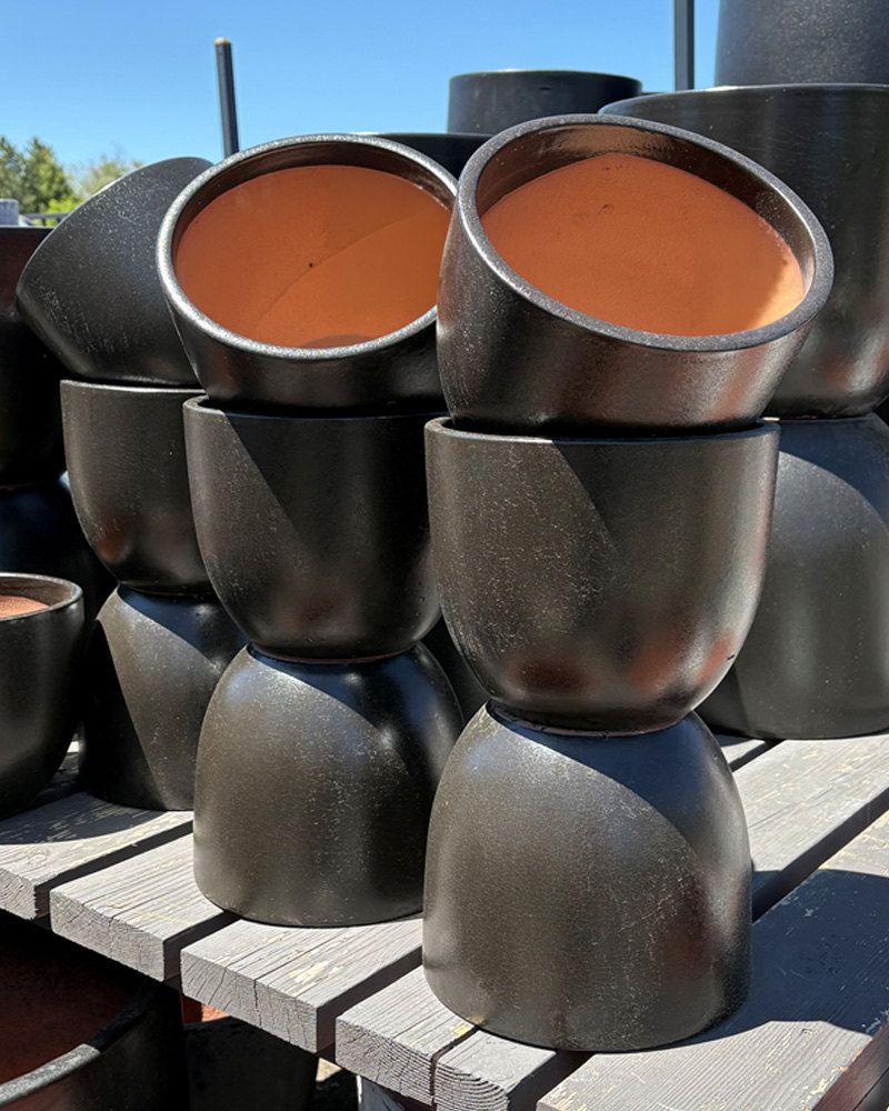Large Wide Round Pot Matte Black 9"