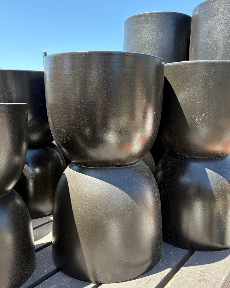 Large Wide Round Pot Matte Black 15"