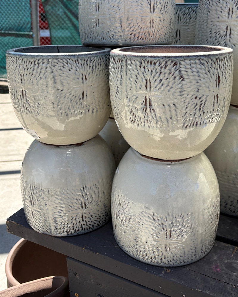 Savoie Pot Beige 8.5"