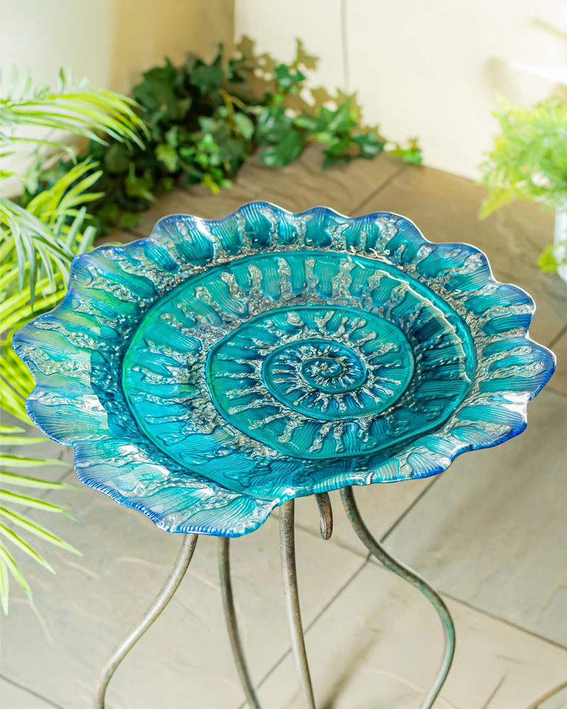 Bird Bath Glass Blue Shell 18\"