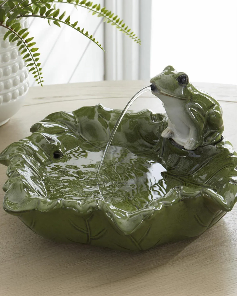 Leaf & Frog Fountain
