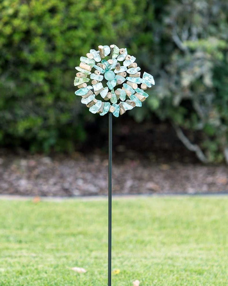 Stake Glass Spiral Garden 48"
